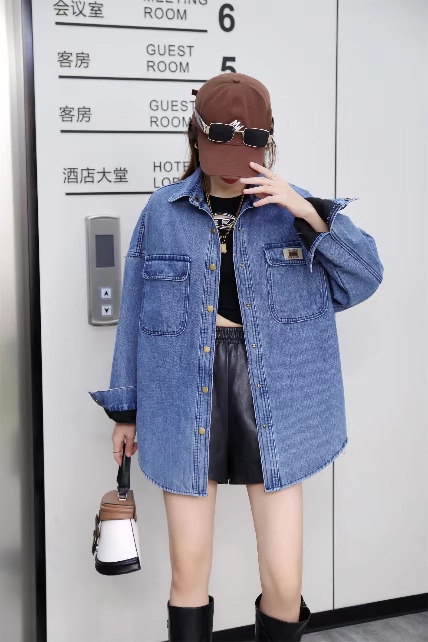 Women's Fleece-Lined Oversized Denim Shirt Jacket Korean Style Layering Outerwear
